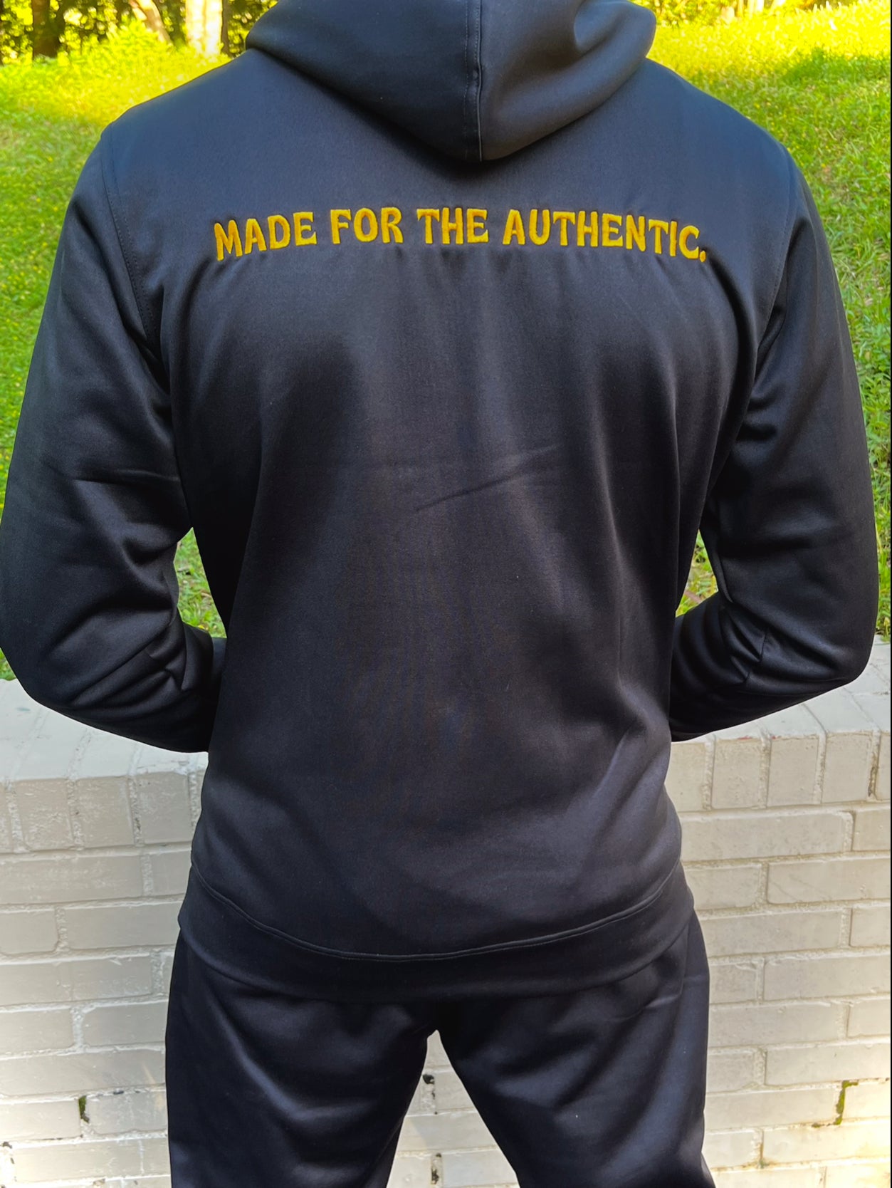 Astaby Jogger Suit (Blk/Gold) FULL SET